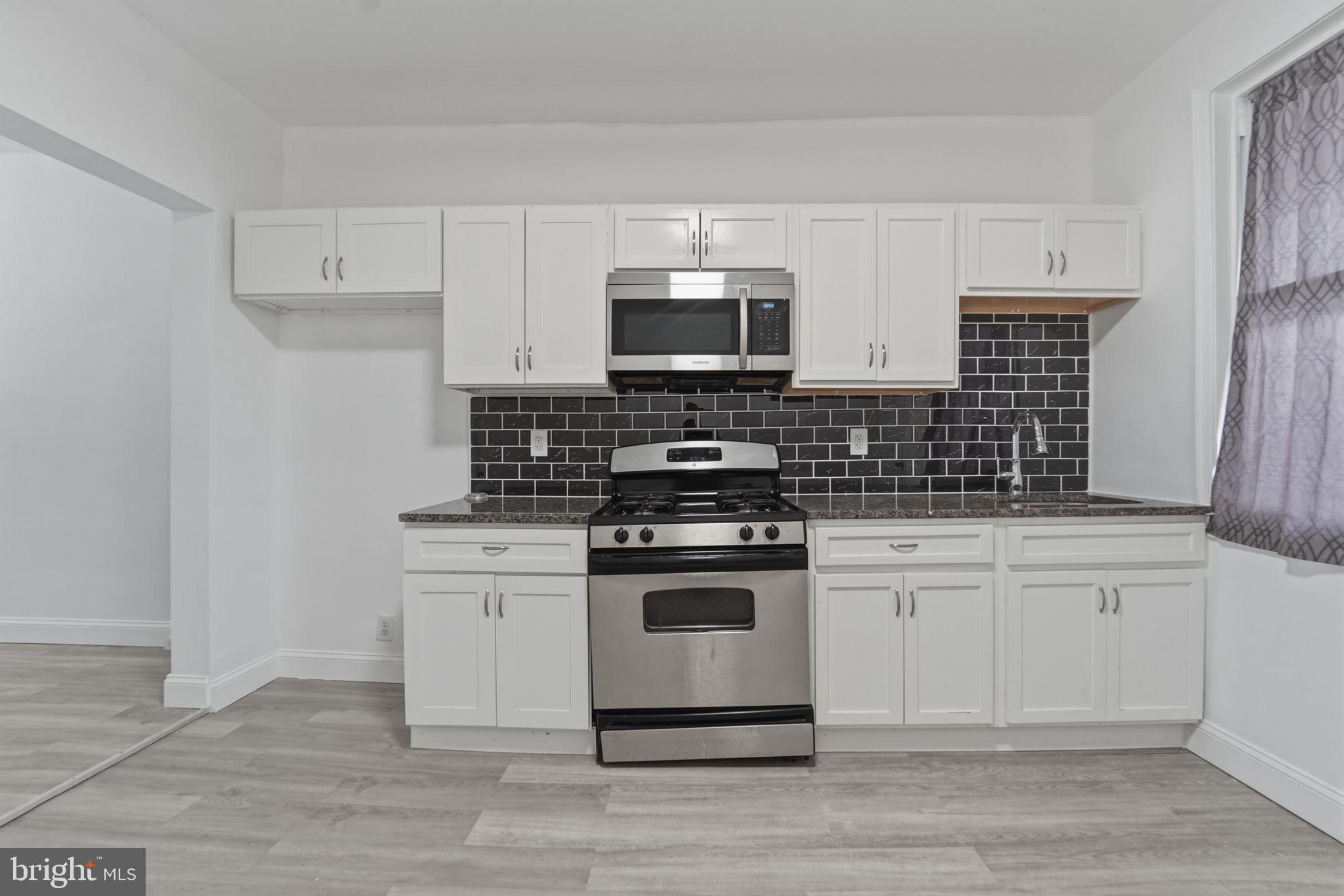 MADISON EASTEND - Residential