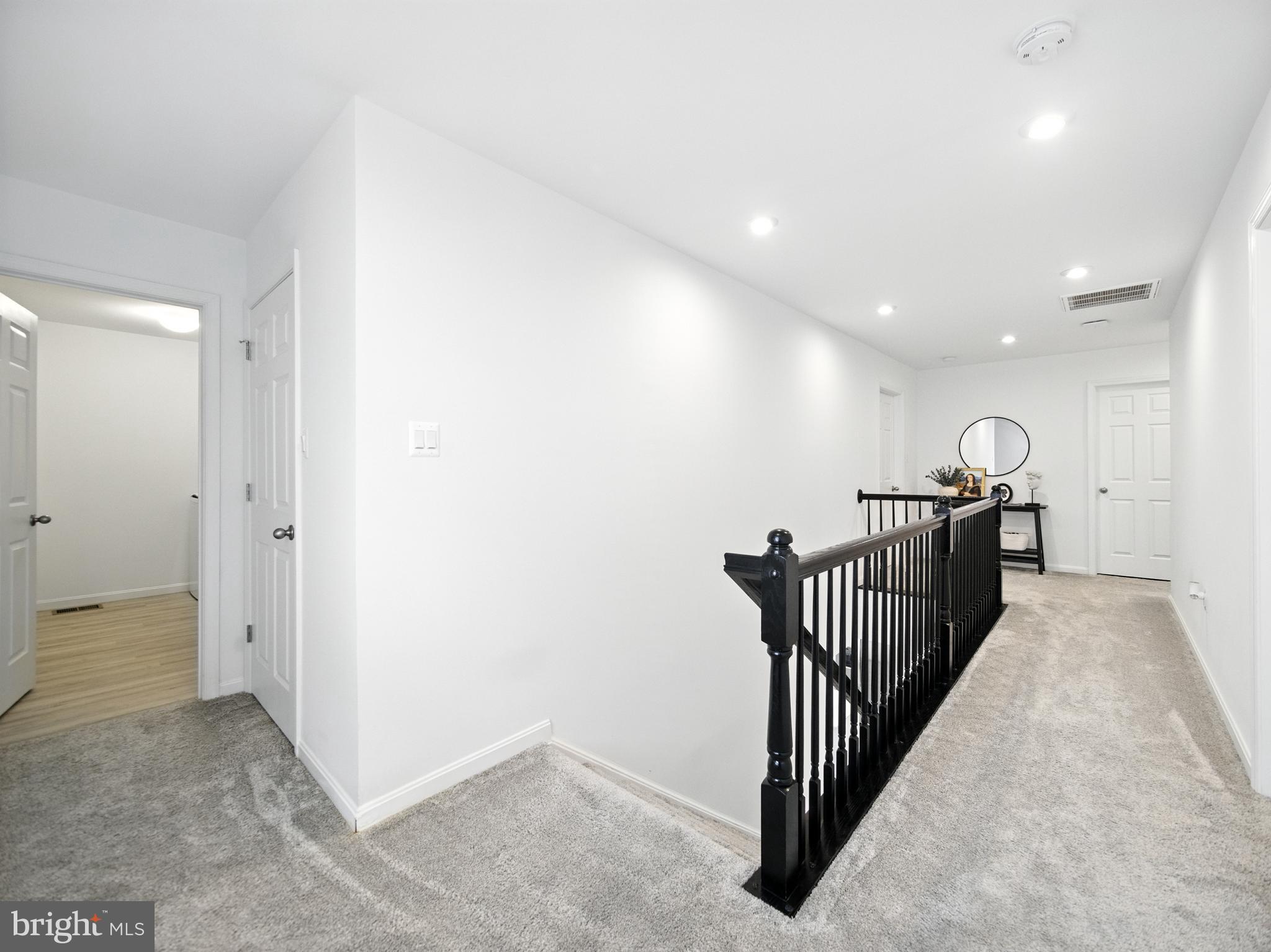 RAVEN OAKS - Residential