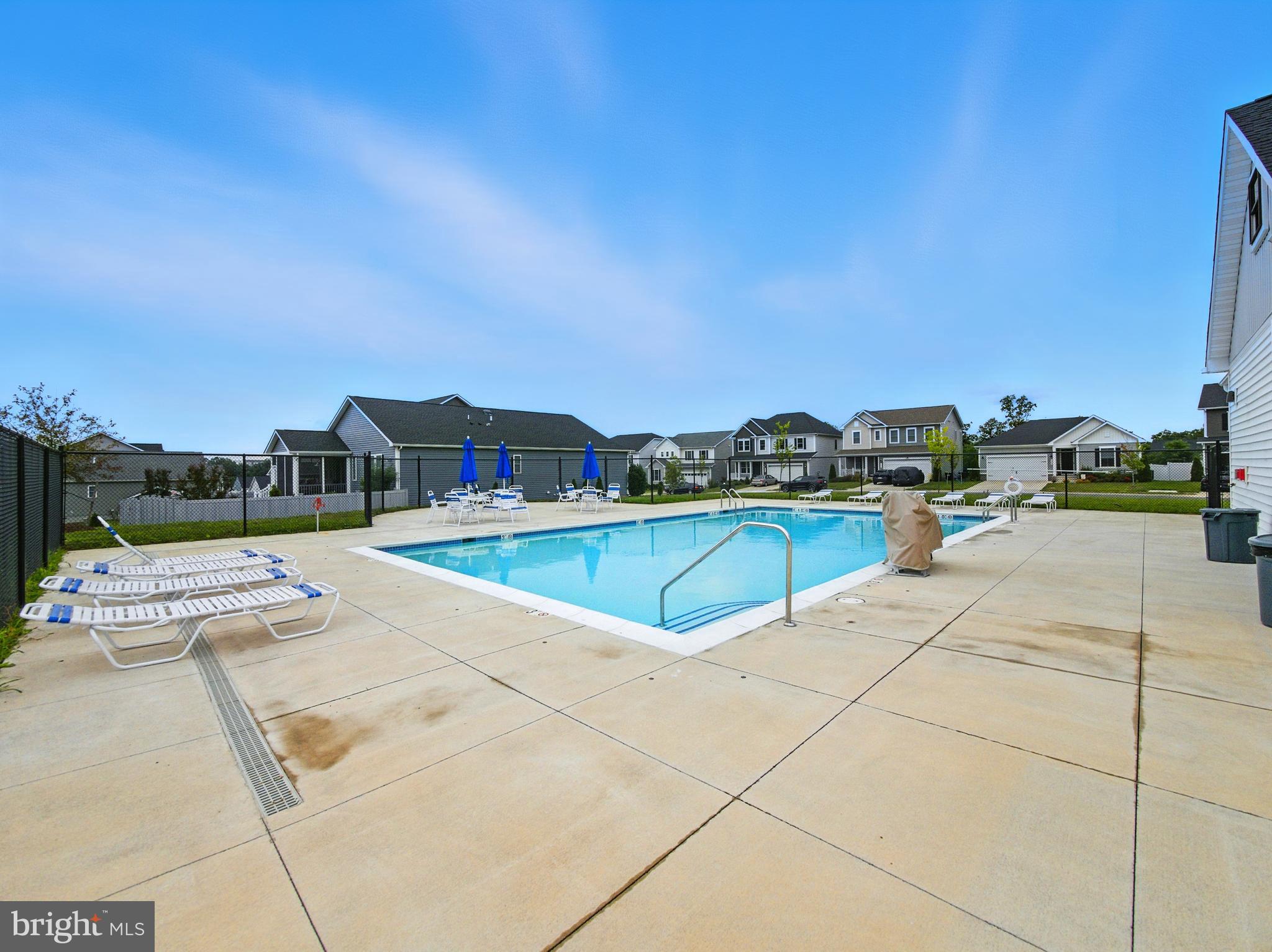 RAVEN OAKS - Residential