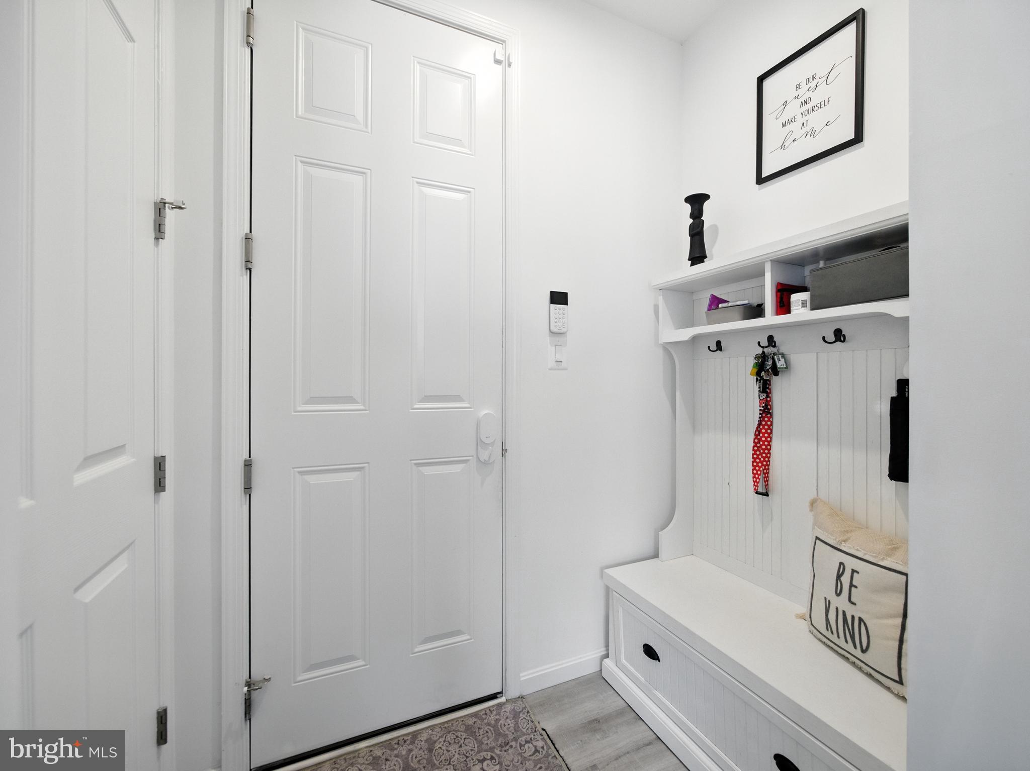 RAVEN OAKS - Residential