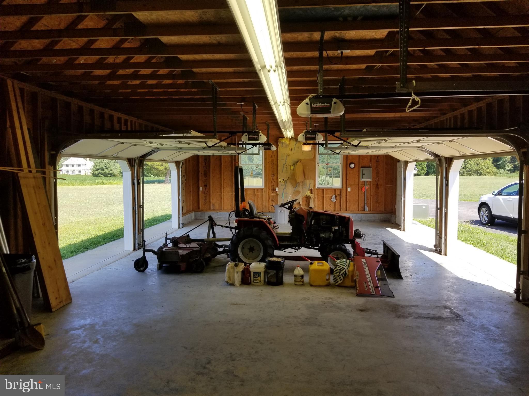 ASHLAND MEADOWS - Residential