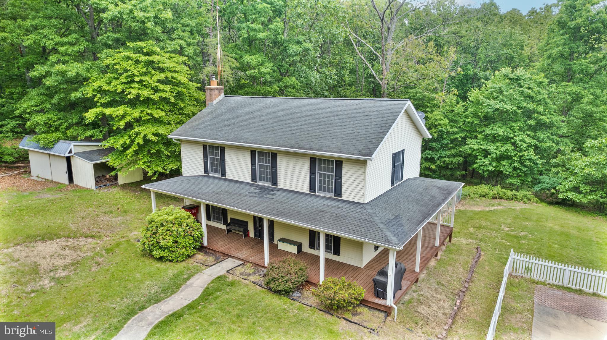 489 GOODVIEW DRIVE