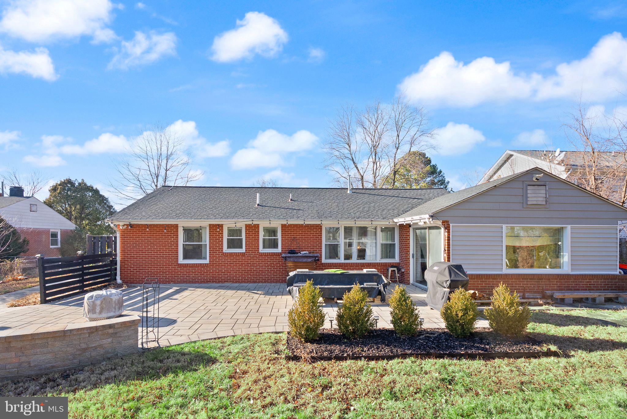 VIRGINIA HILLS - Residential