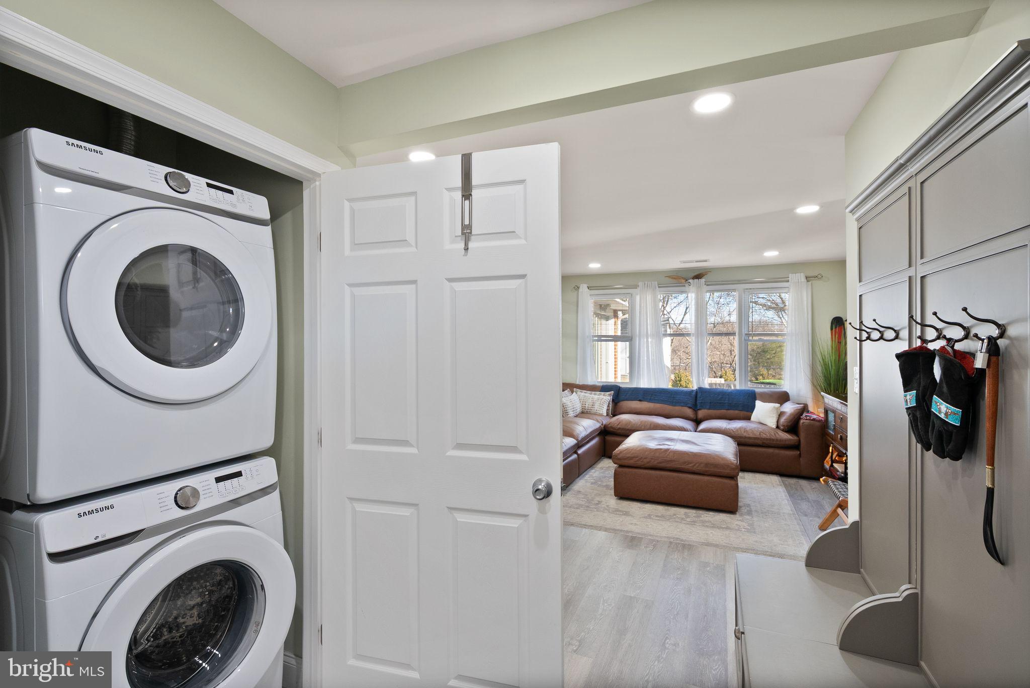 VIRGINIA HILLS - Residential