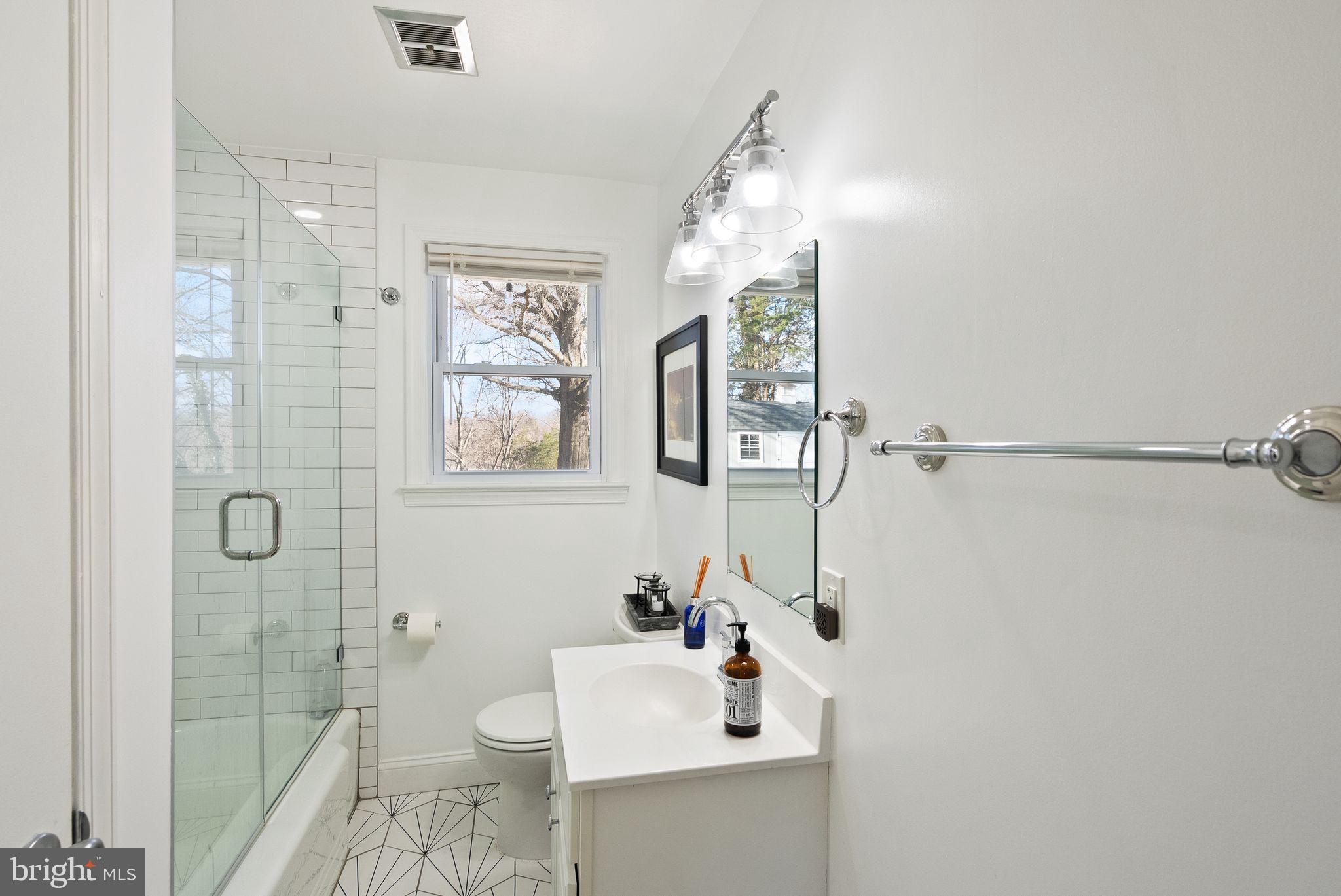 VIRGINIA HILLS - Residential