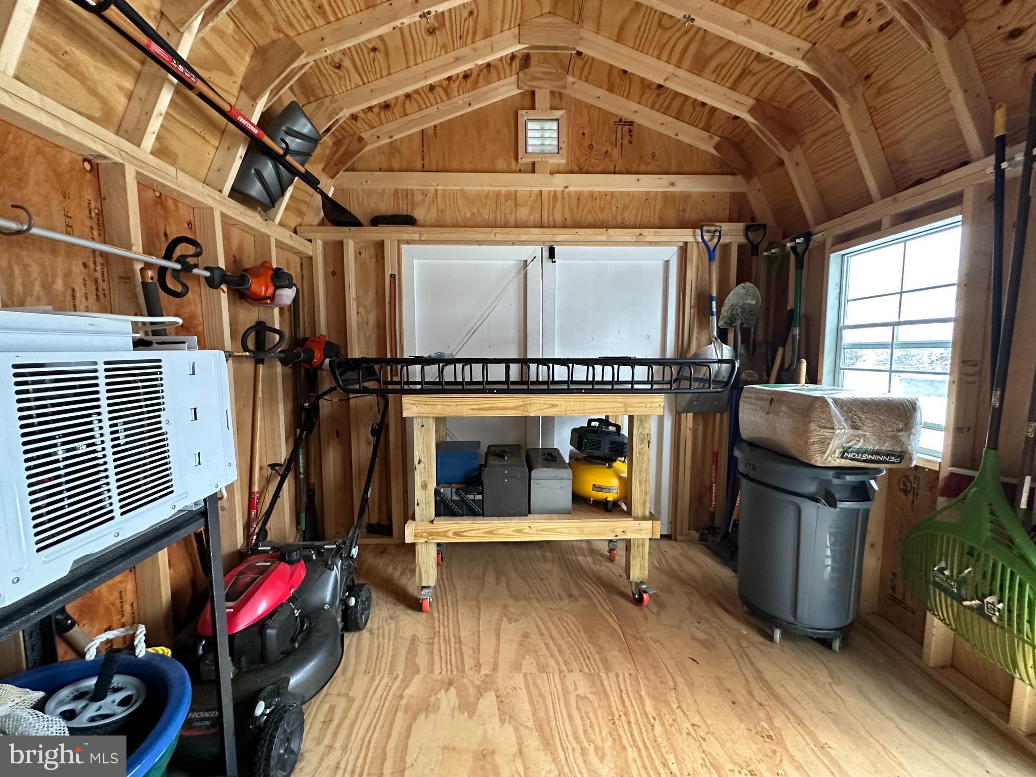 VIRGINIA HILLS - Residential