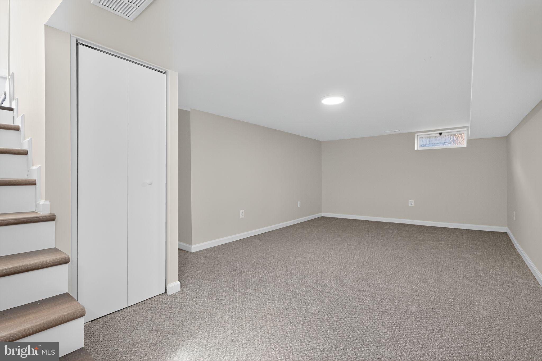 WILLIAMSPORT - Residential