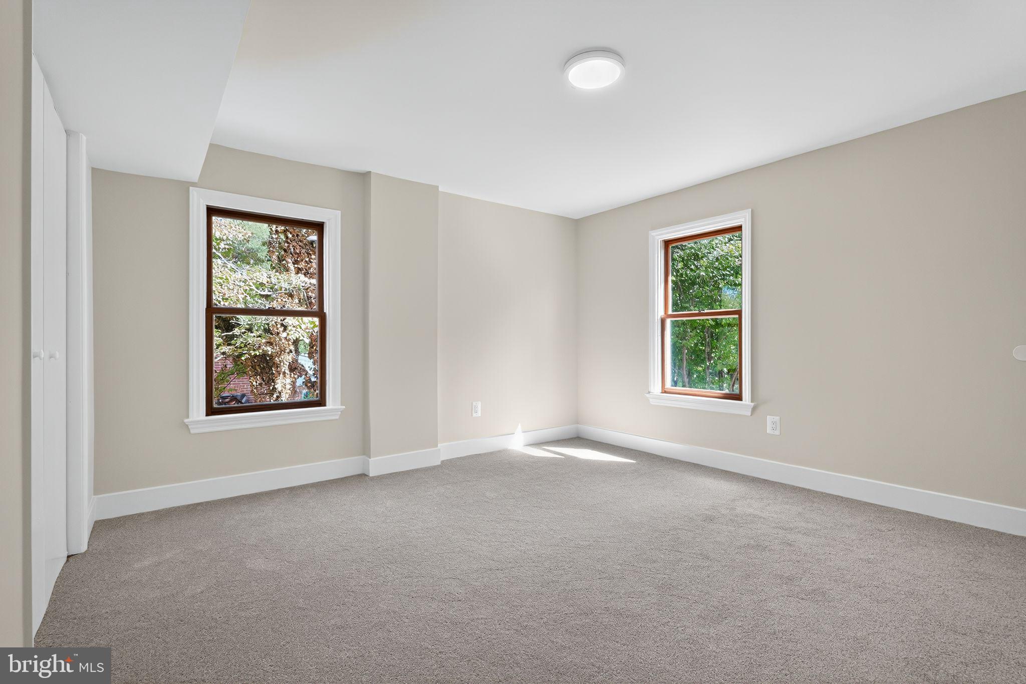 WILLIAMSPORT - Residential