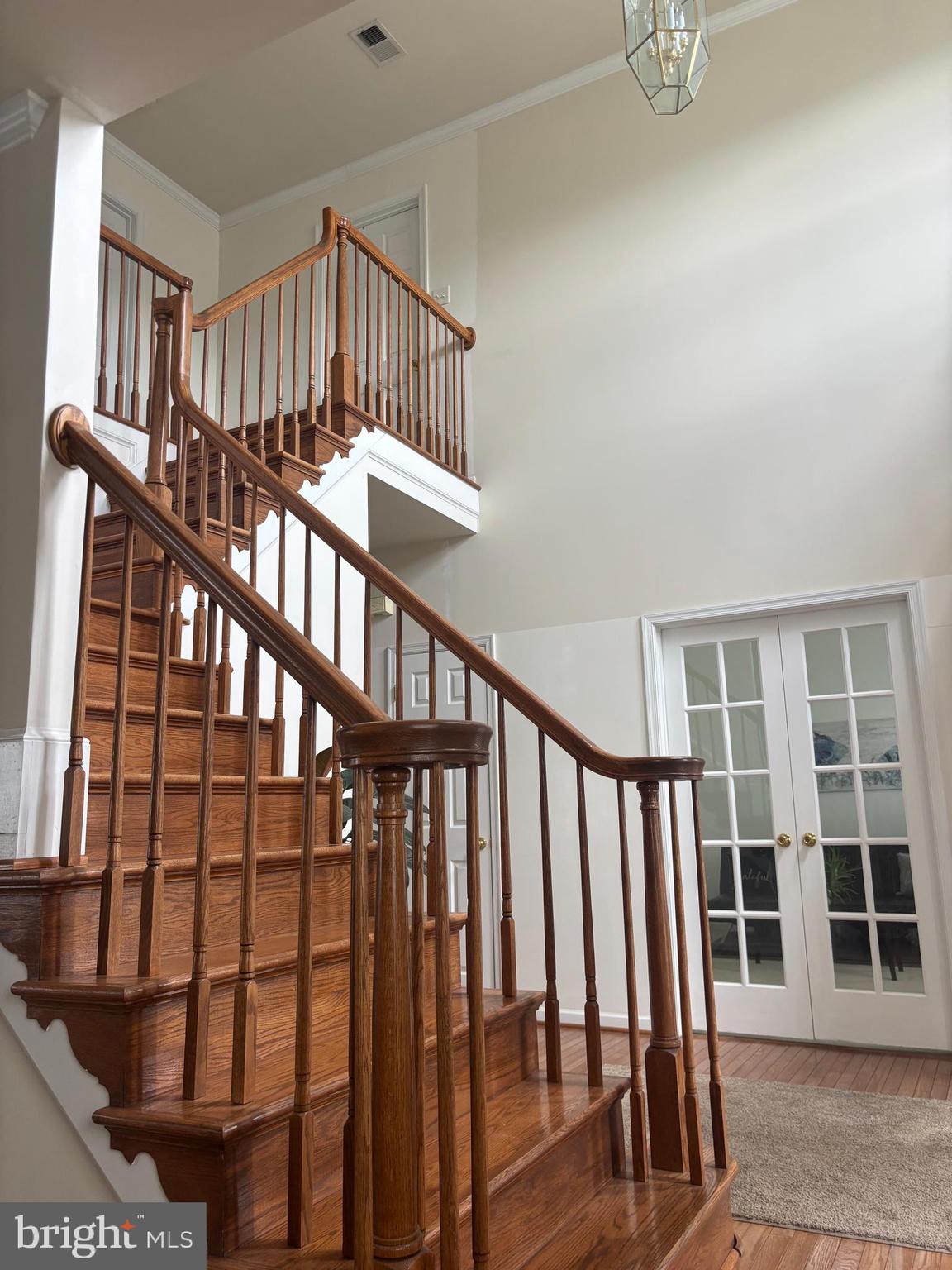 804 CRYSTAL LANE