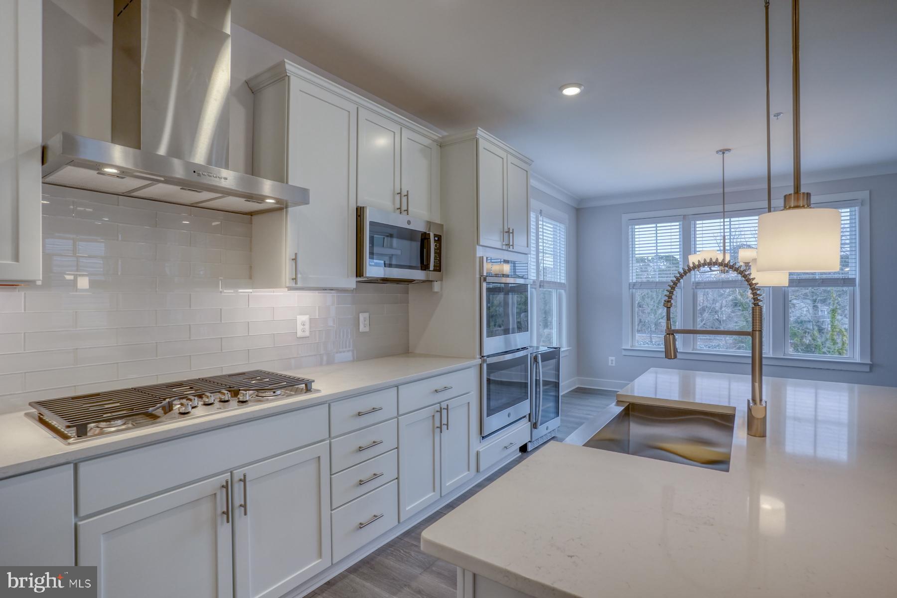 OYSTER HOUSE VILLAGE - Residential