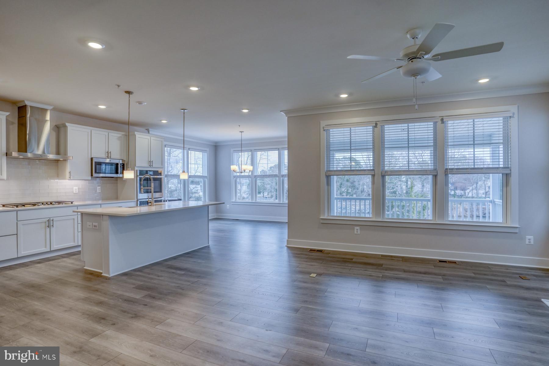 OYSTER HOUSE VILLAGE - Residential