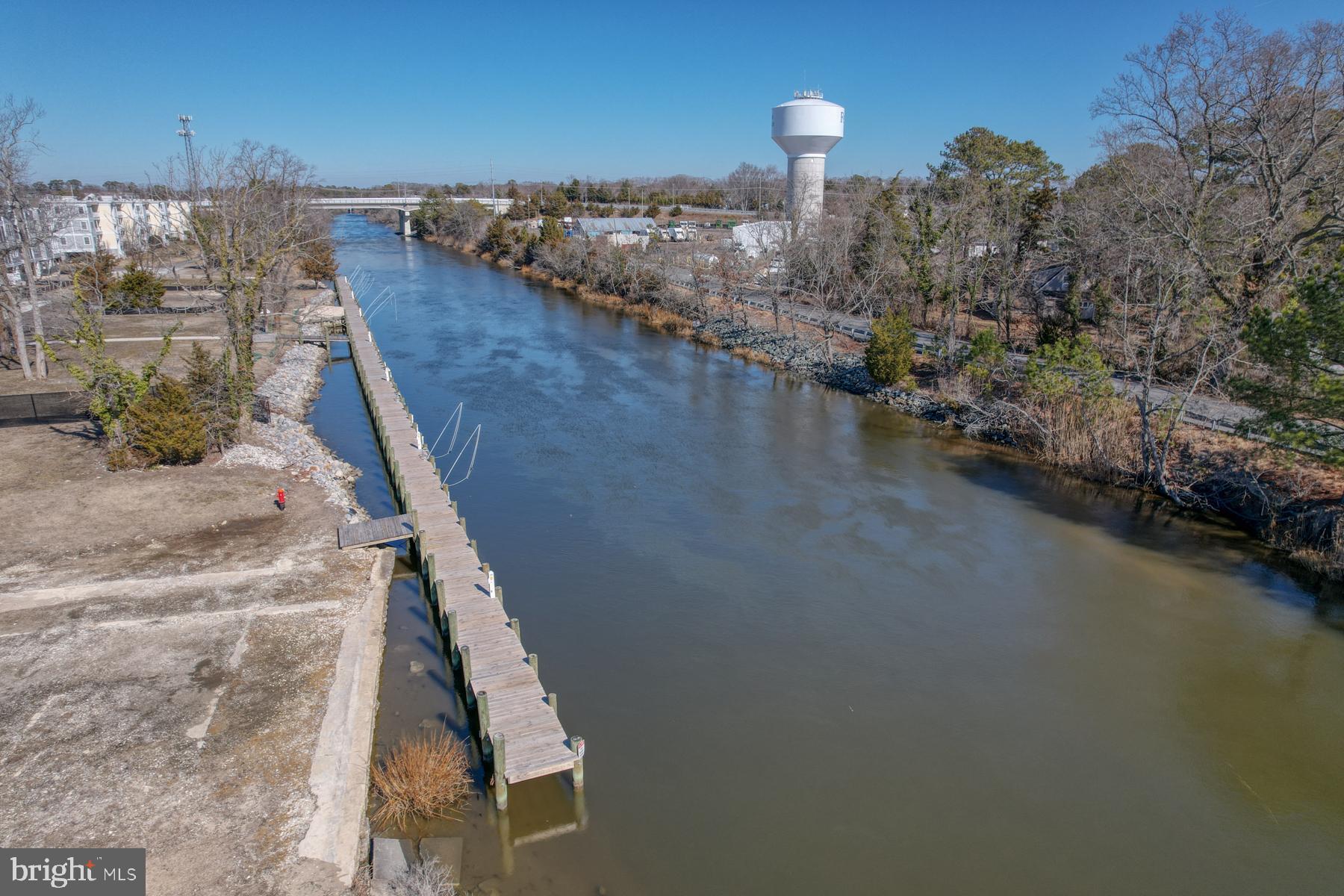 OYSTER HOUSE VILLAGE - Residential
