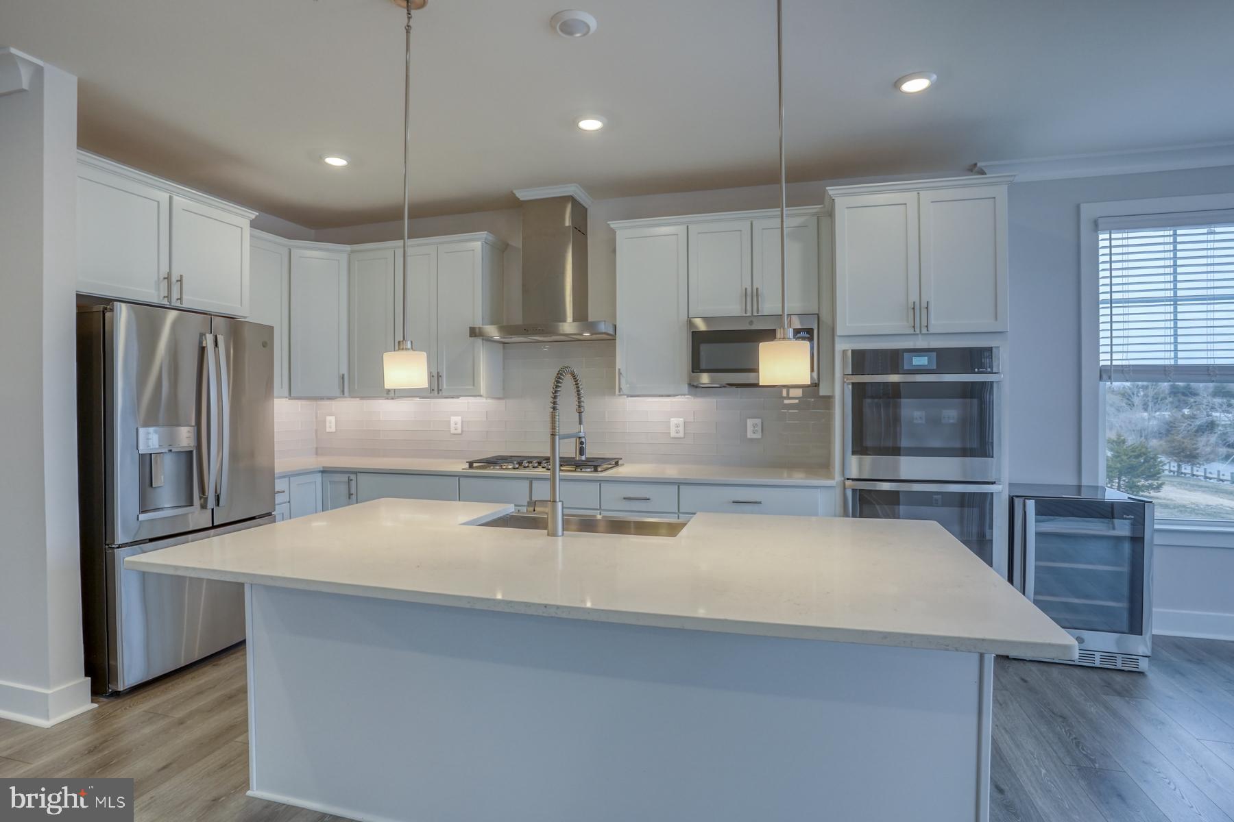 OYSTER HOUSE VILLAGE - Residential