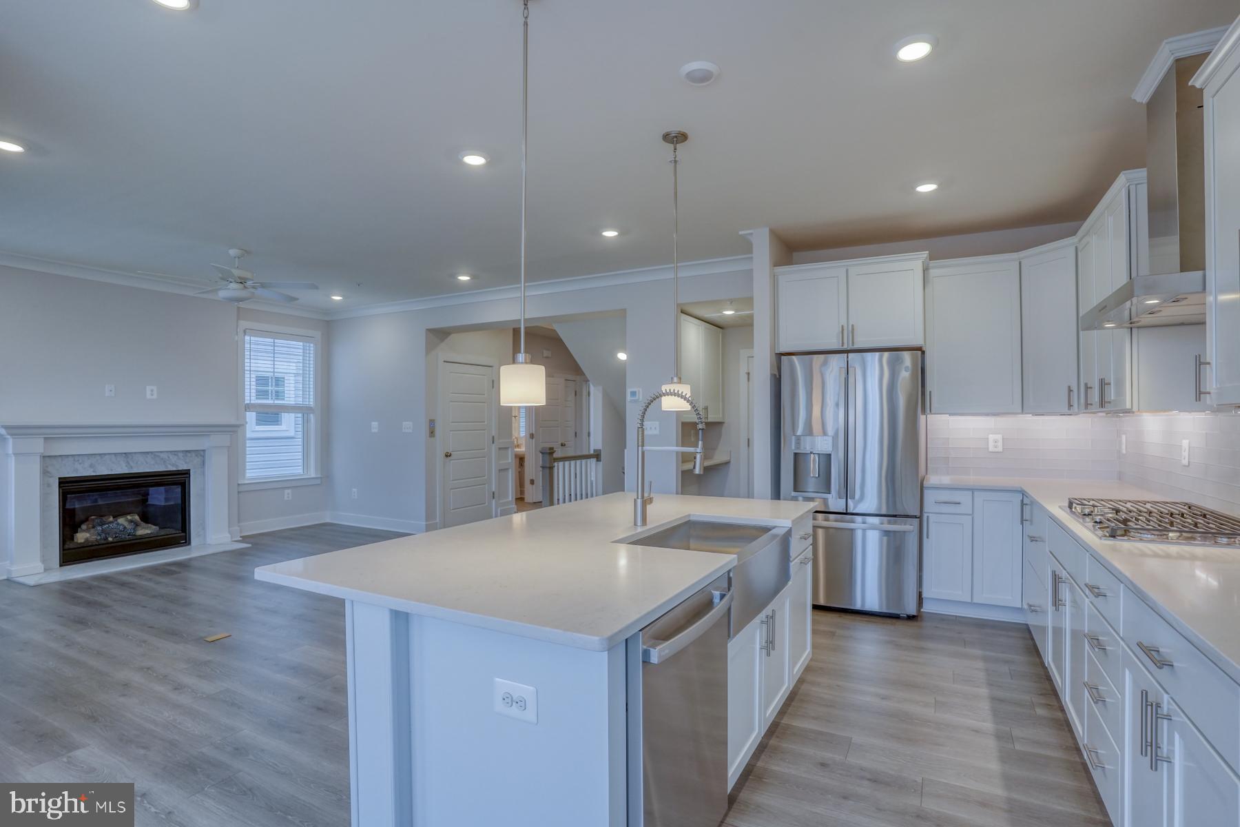 OYSTER HOUSE VILLAGE - Residential