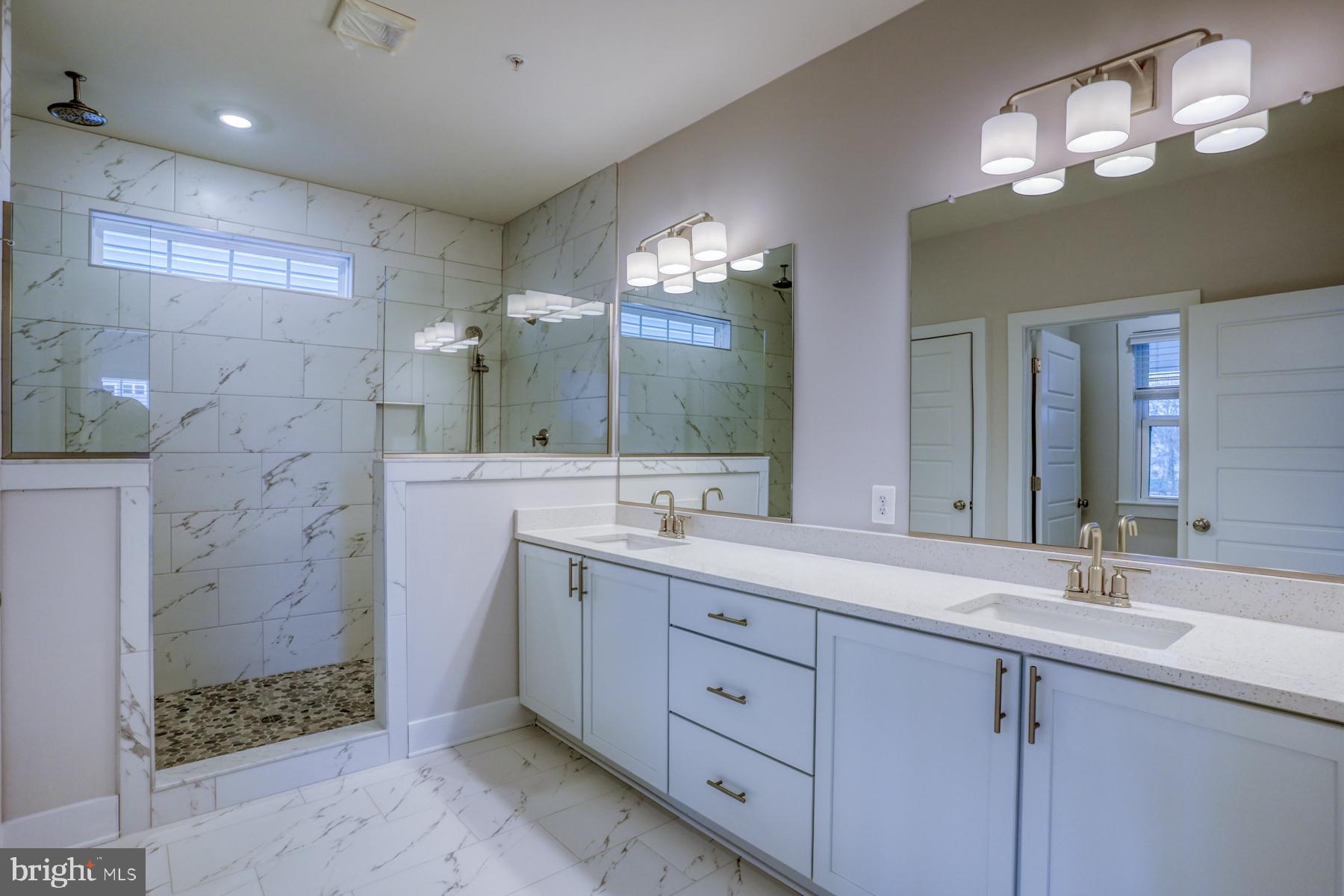 OYSTER HOUSE VILLAGE - Residential