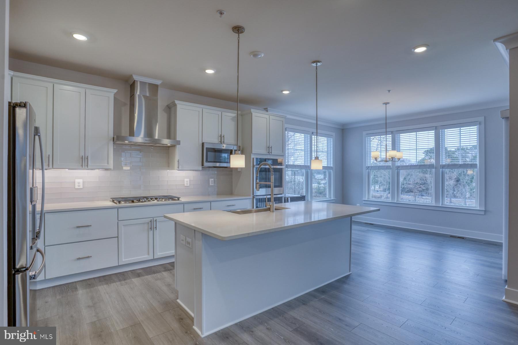 OYSTER HOUSE VILLAGE - Residential