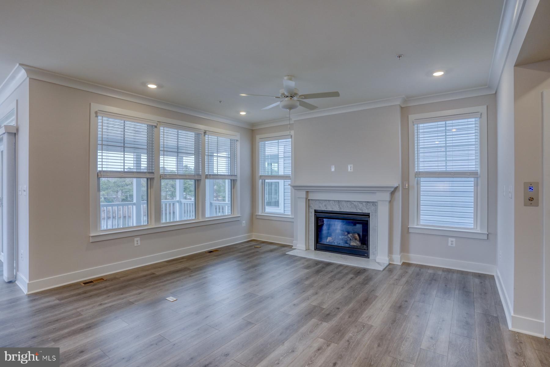 OYSTER HOUSE VILLAGE - Residential