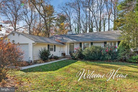 110 BARCLAY LANE CHERRY HILL NJ 08034