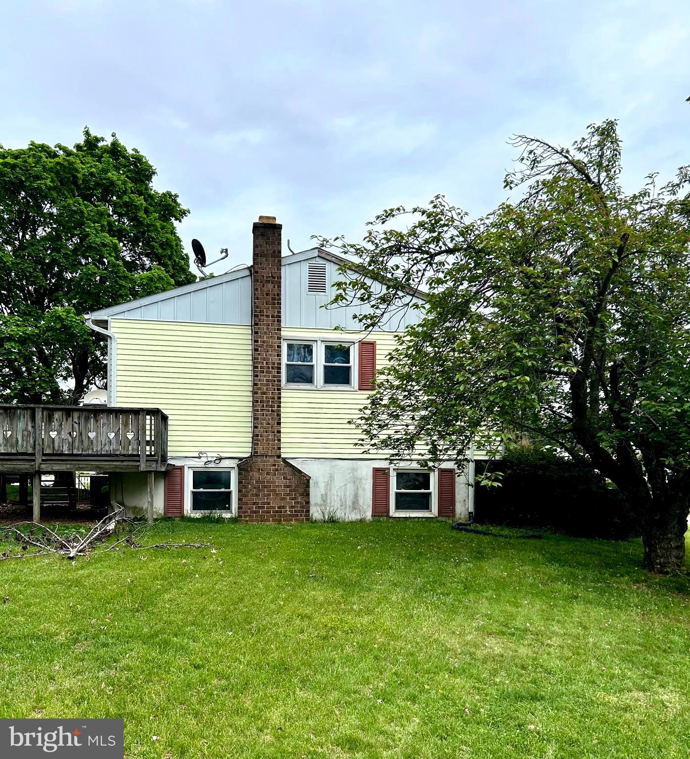 42 MULBERRY COURT