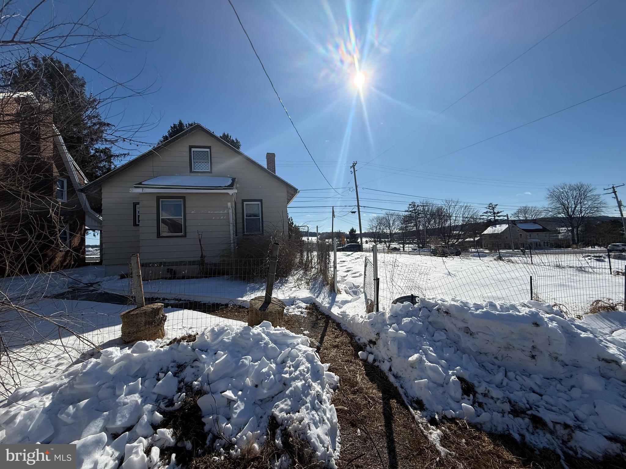 5933 LINCOLN HIGHWAY W