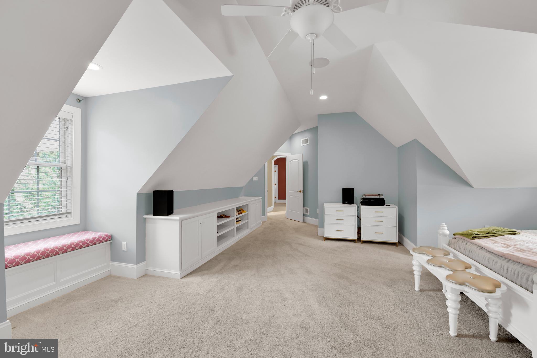 STONEHILL - Residential