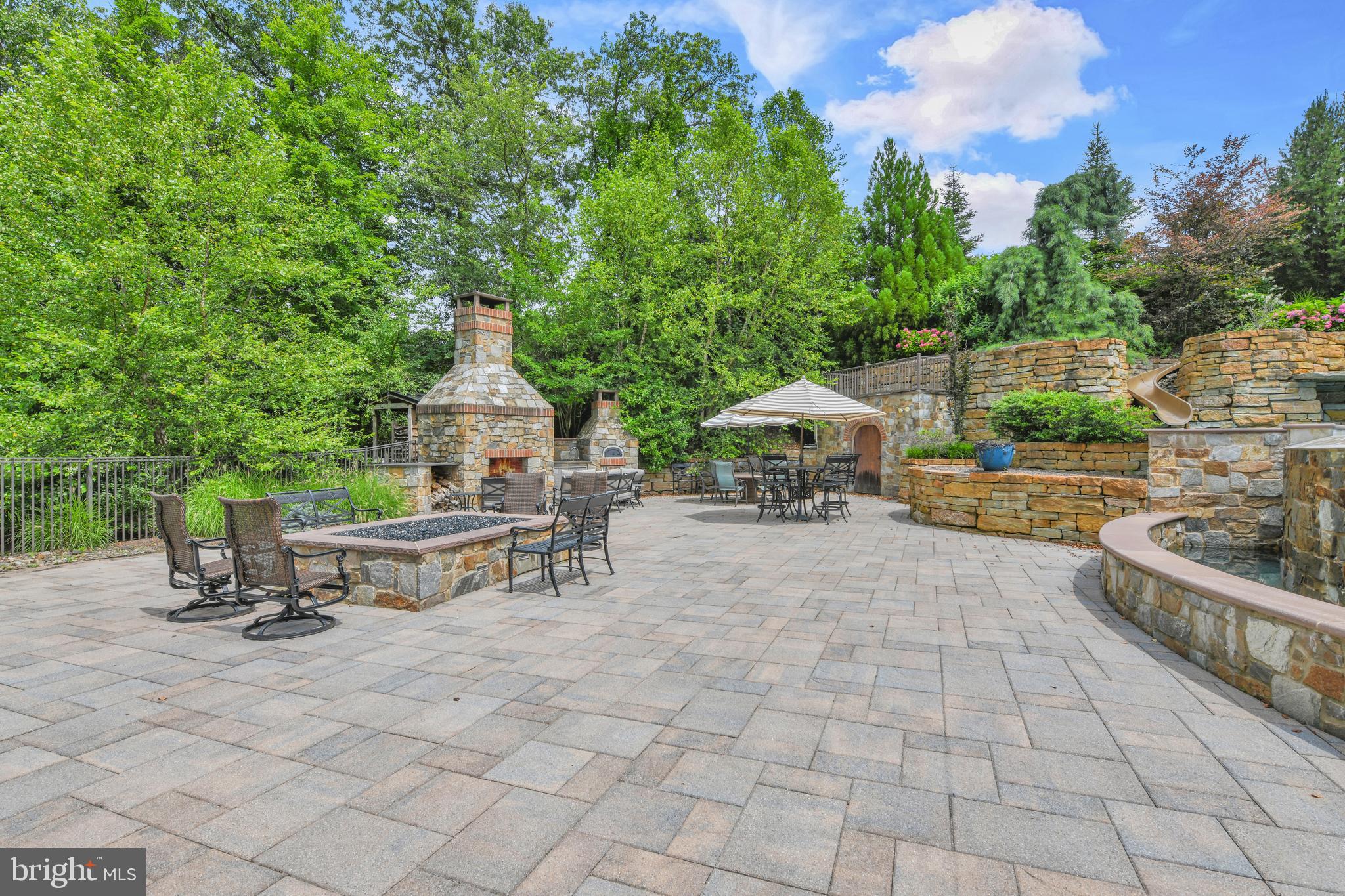 STONEHILL - Residential