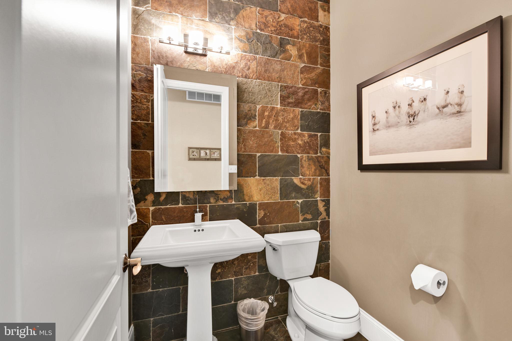 STONEHILL - Residential