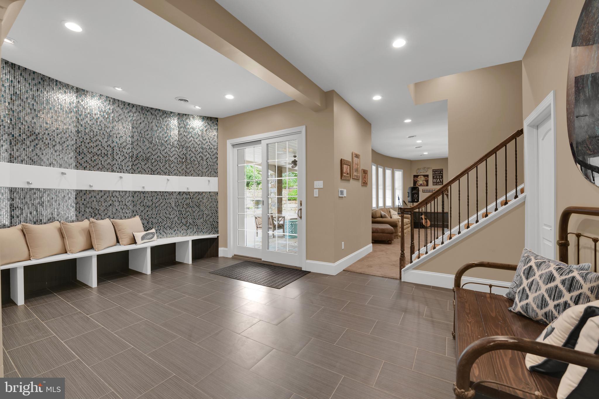 STONEHILL - Residential