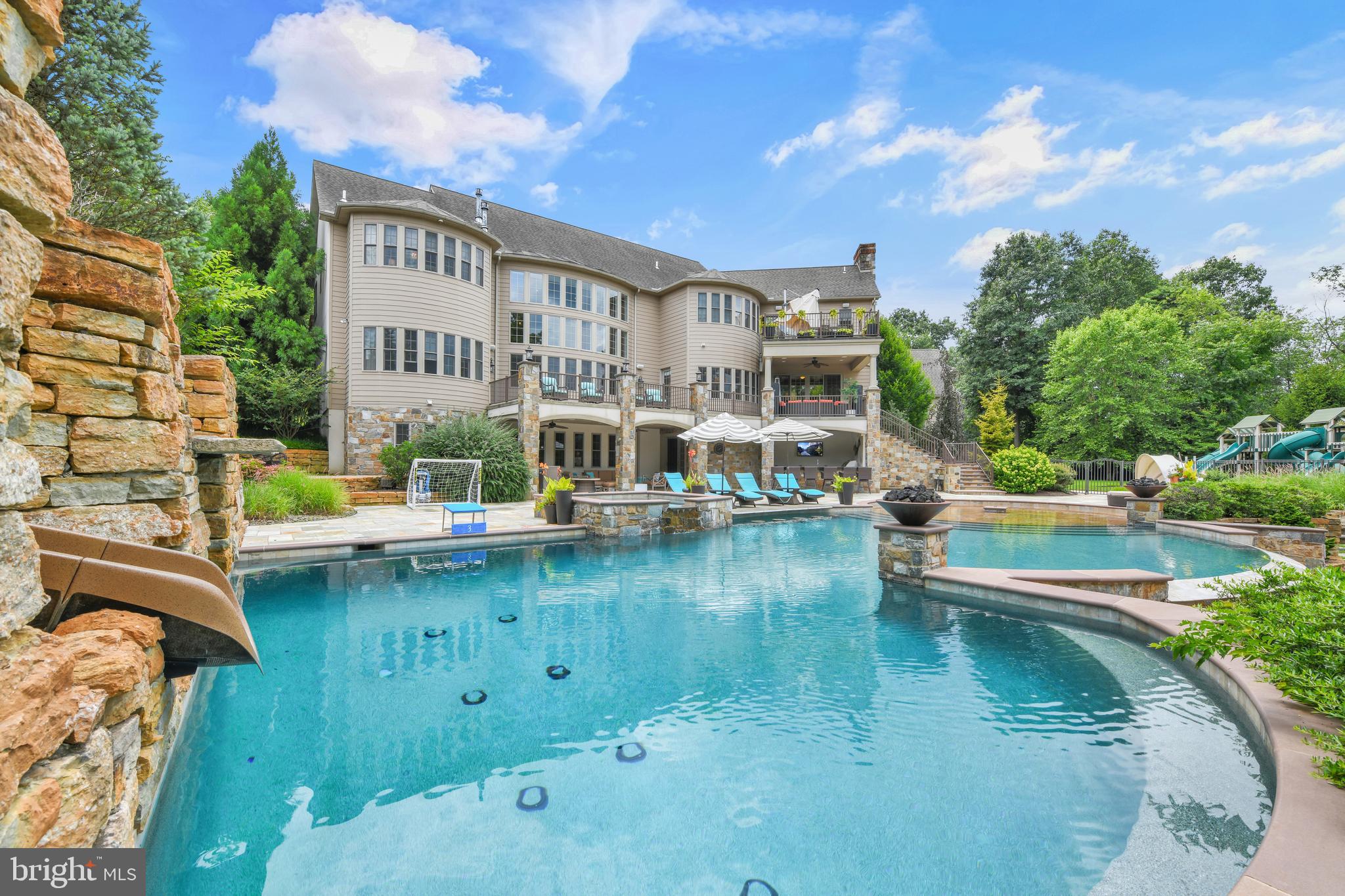 STONEHILL - Residential