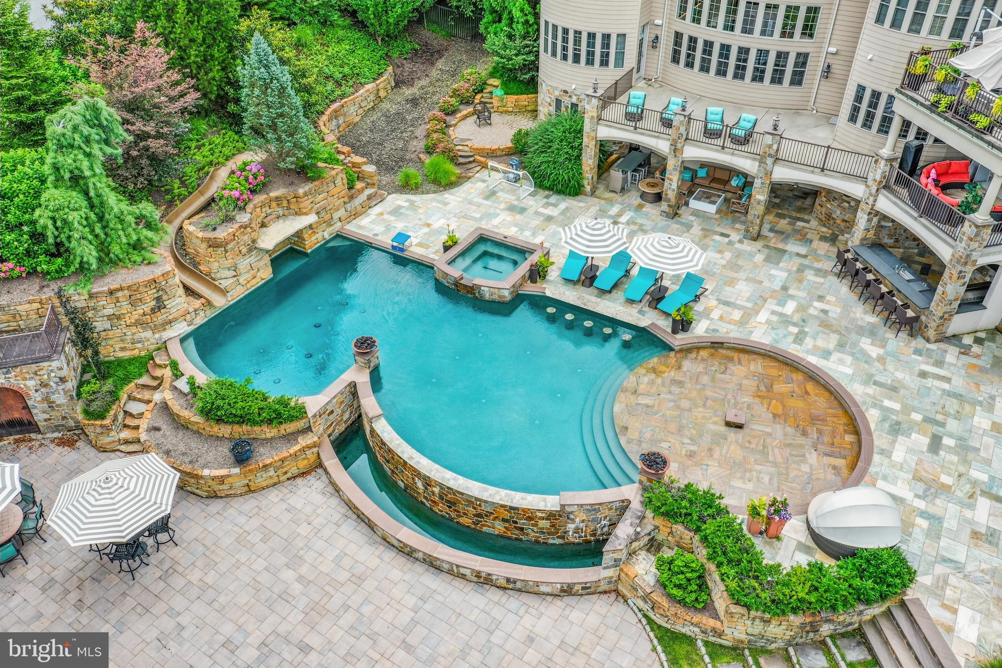 STONEHILL - Residential