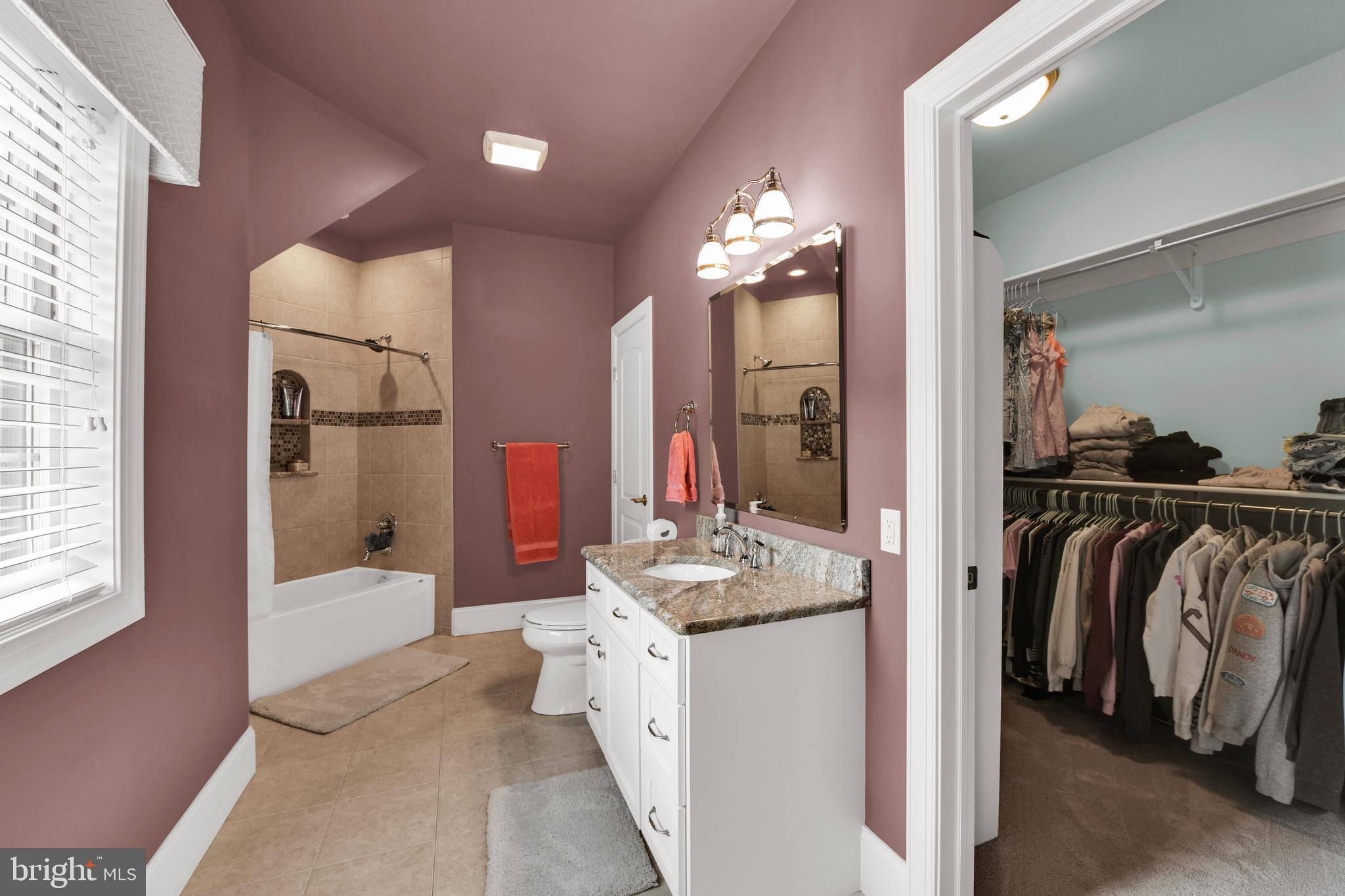 STONEHILL - Residential