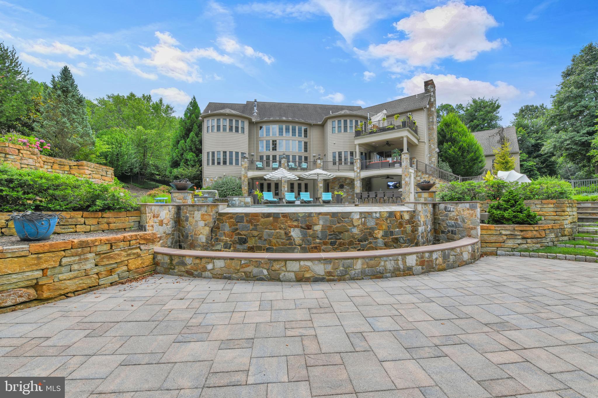 STONEHILL - Residential