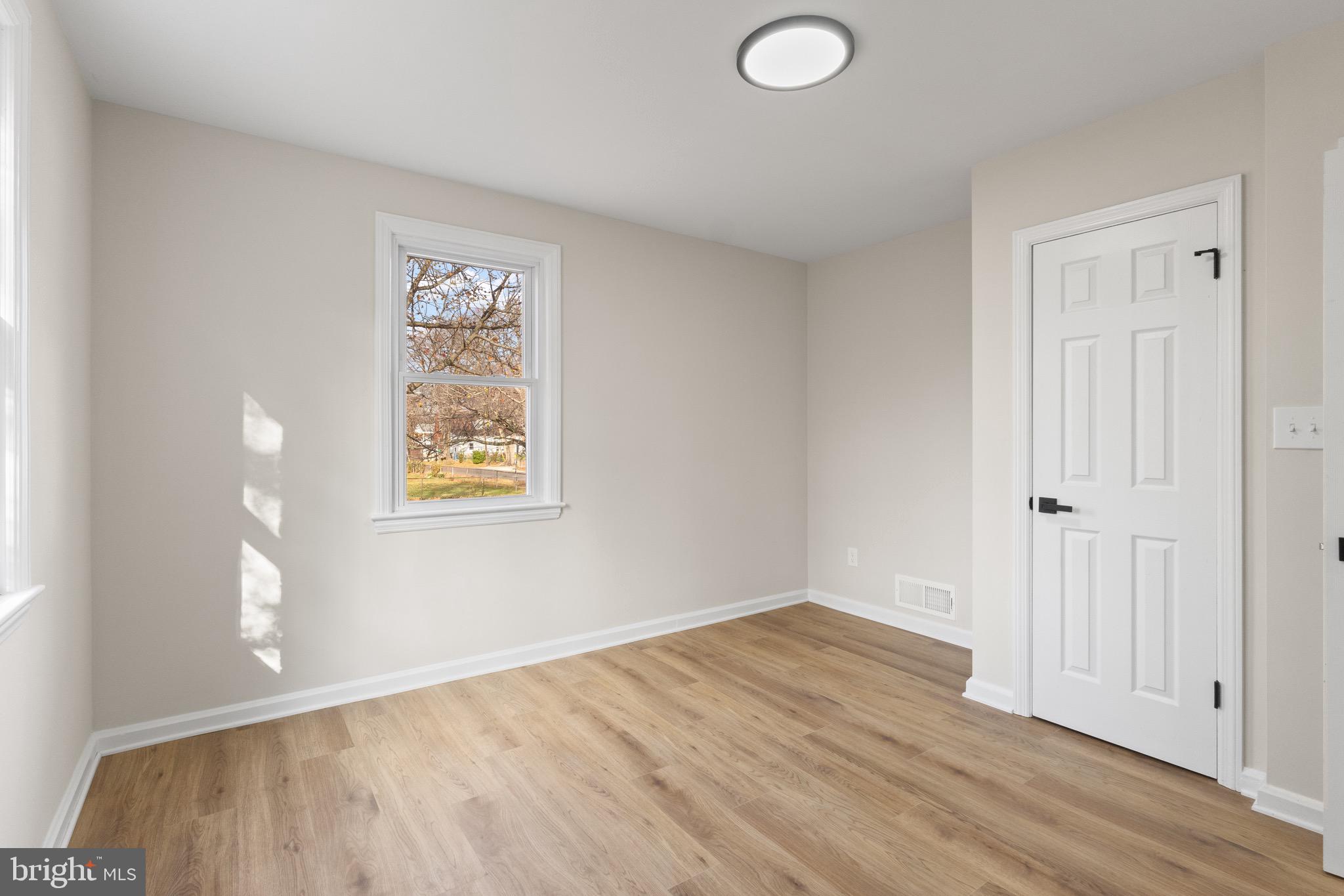 OLE LONGFIELD - Residential