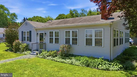 MLS: MDSM2031600