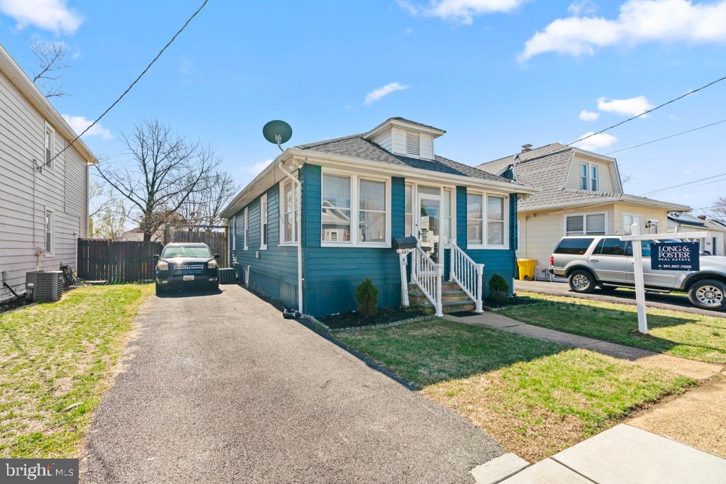 HILLCREST - Residential