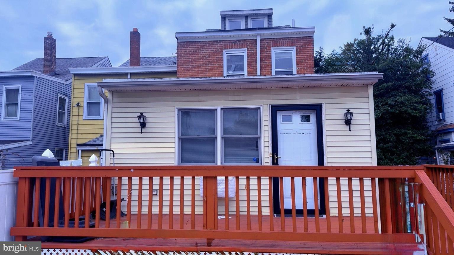 822 FAIRMOUNT AVENUE