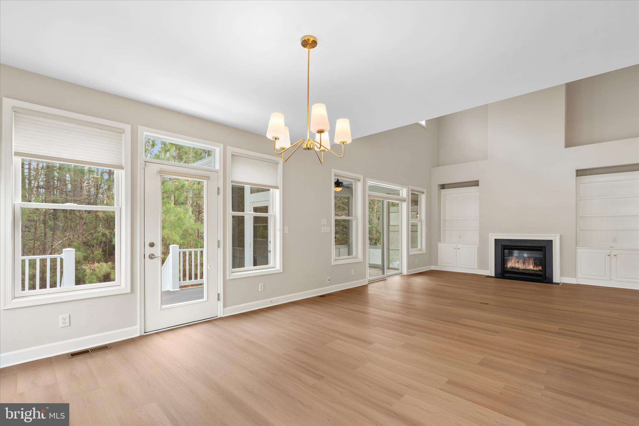 GLEN RIDDLE - Residential