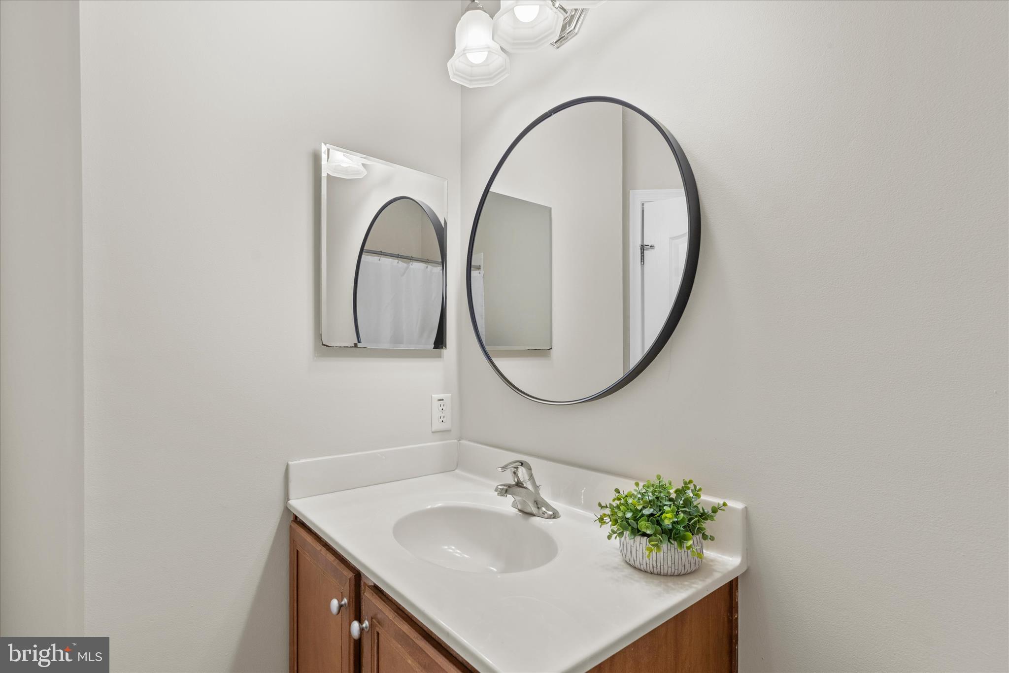 GLEN RIDDLE - Residential