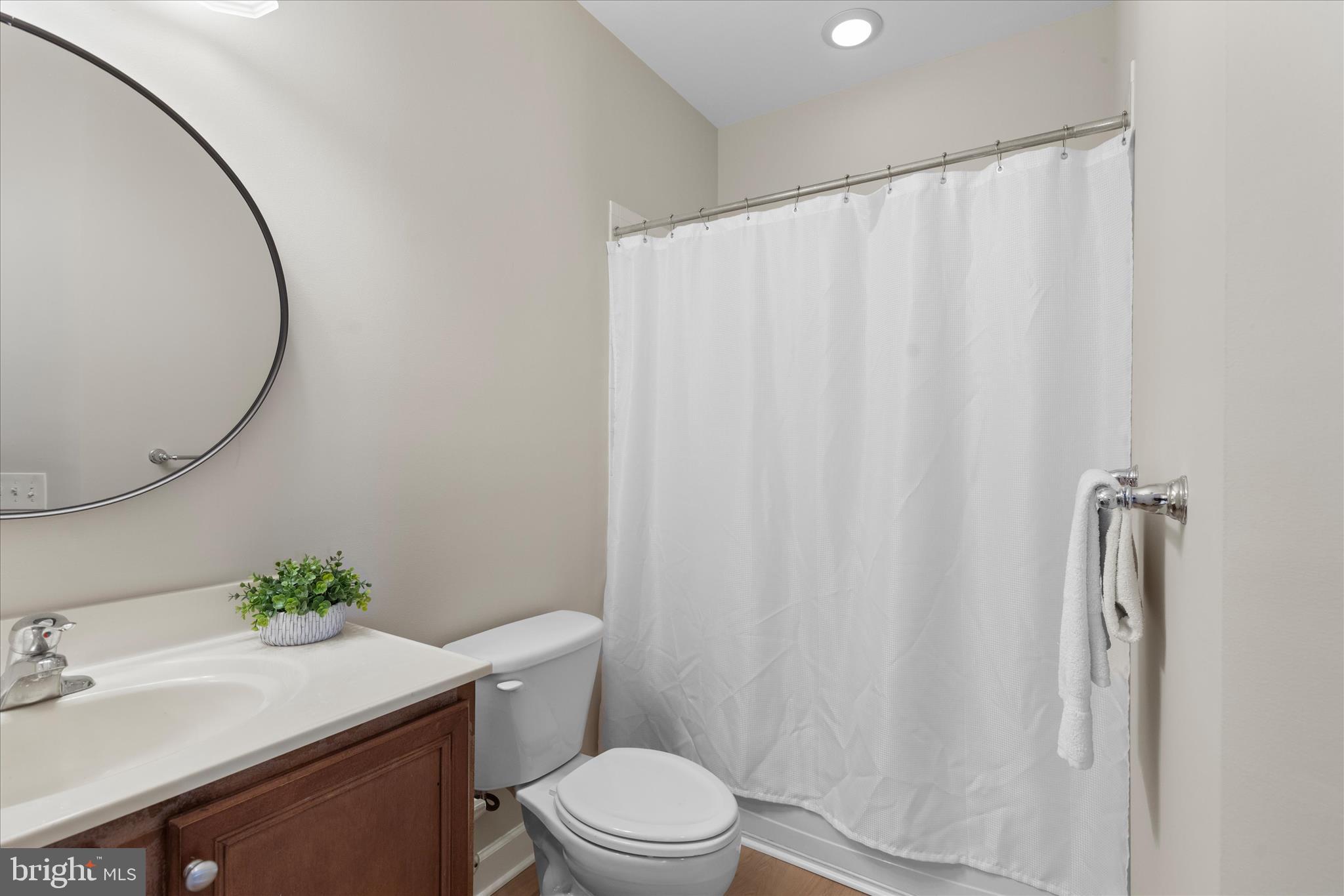 GLEN RIDDLE - Residential