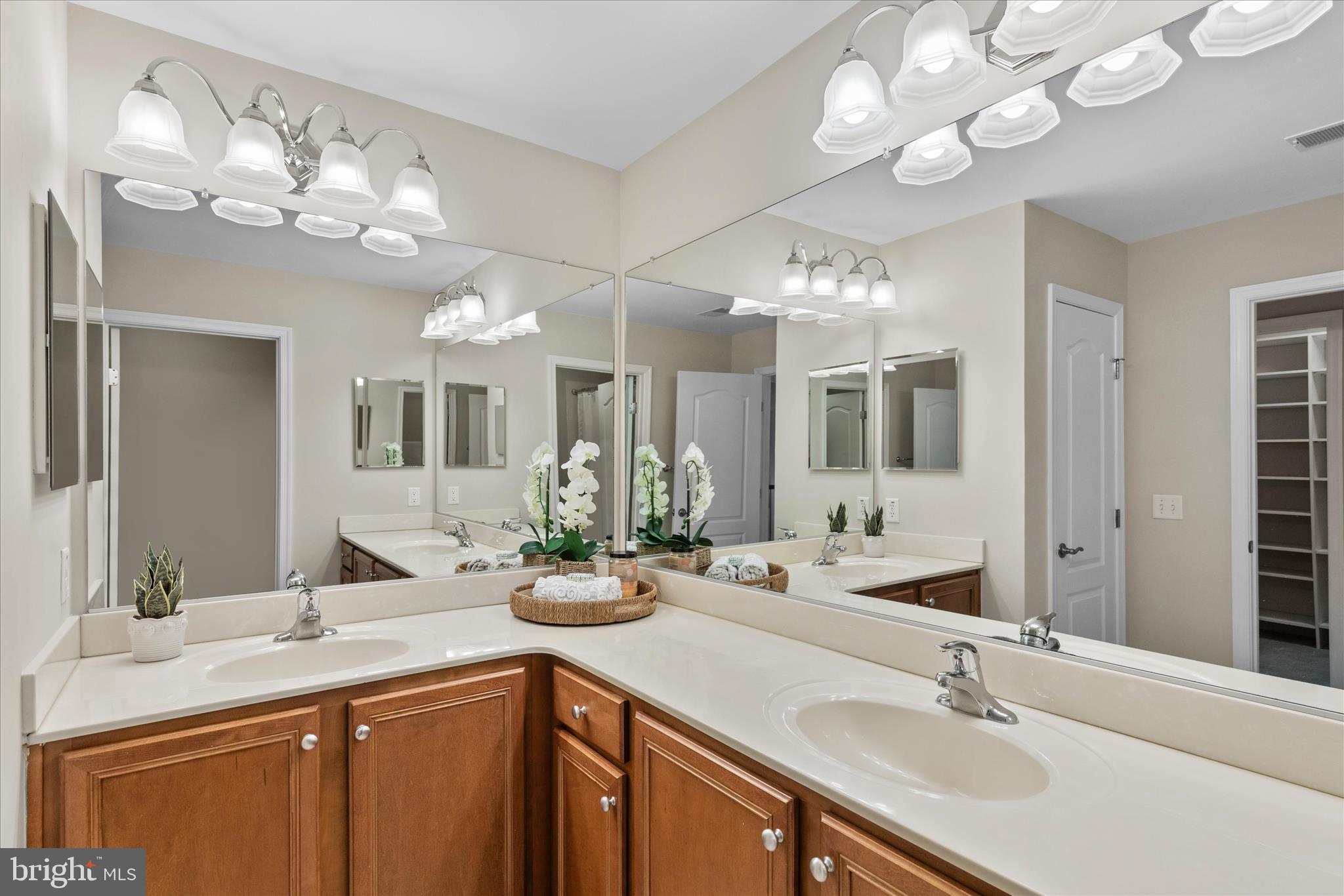 GLEN RIDDLE - Residential