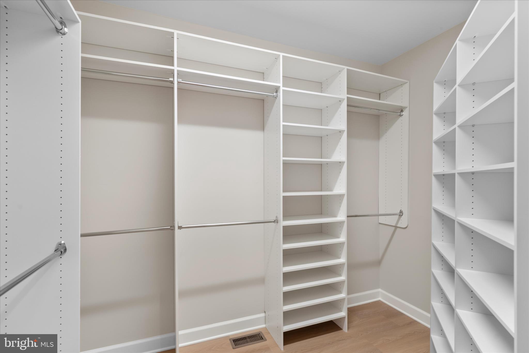 GLEN RIDDLE - Residential