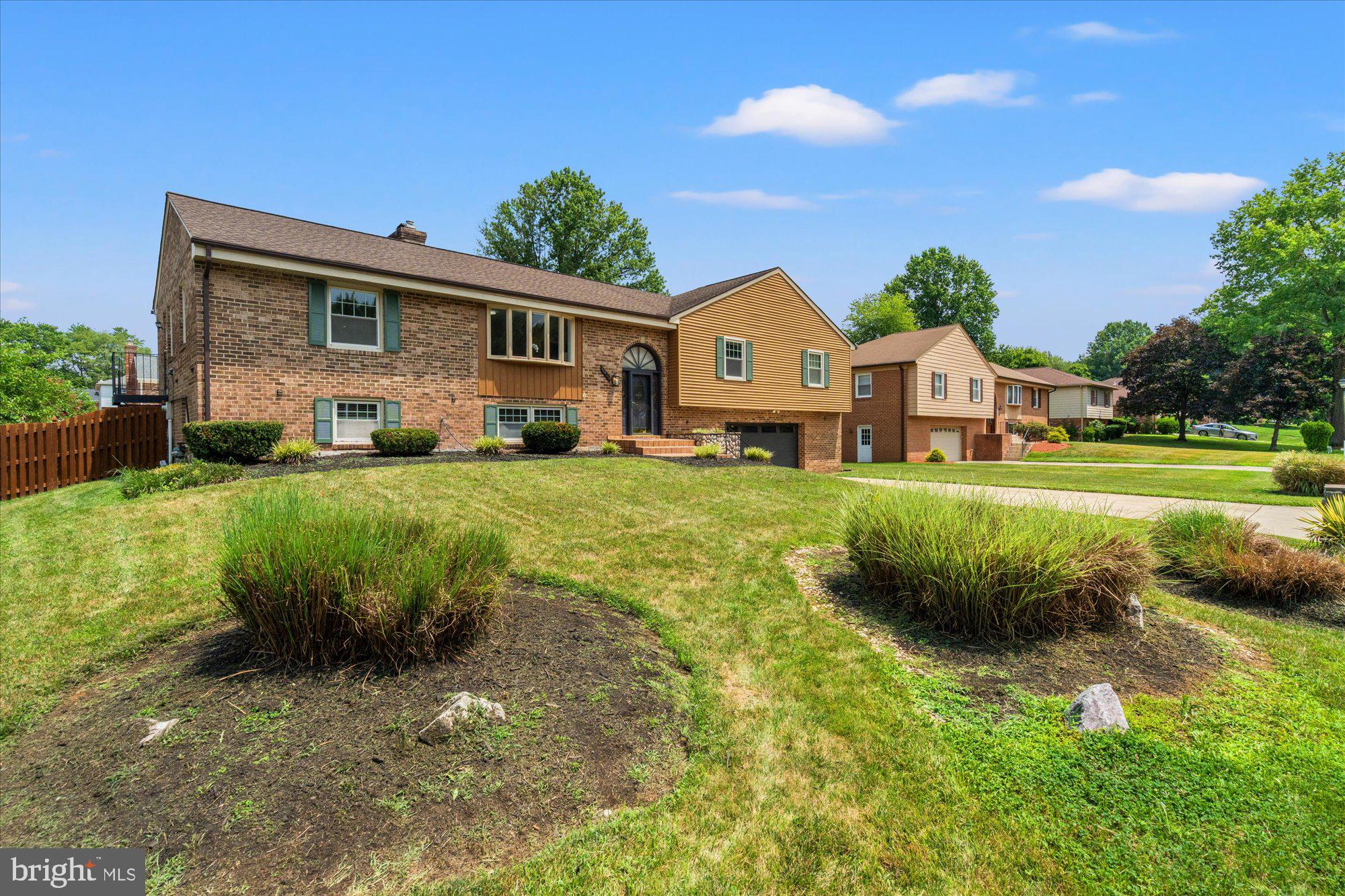 11400 DUNDEE DRIVE