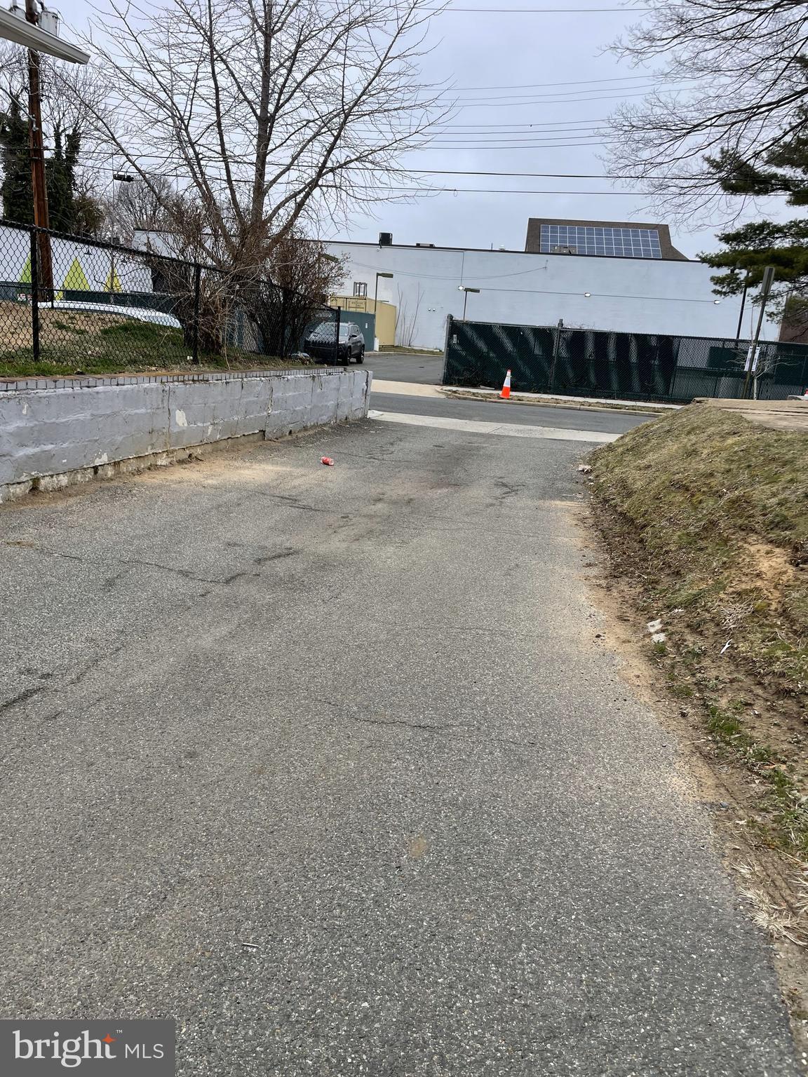 3014 FRANKLIN STREET NE