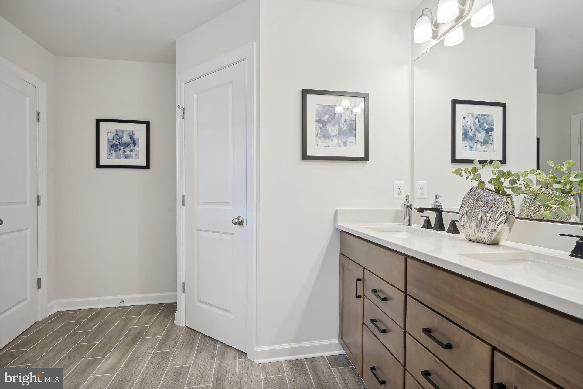 BARRON HEIGHTS - Residential