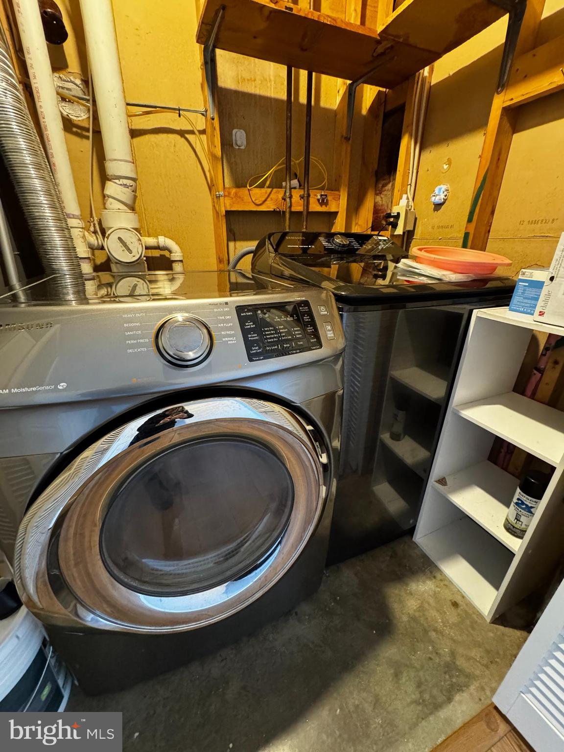 FARMBROOK - Residential Lease