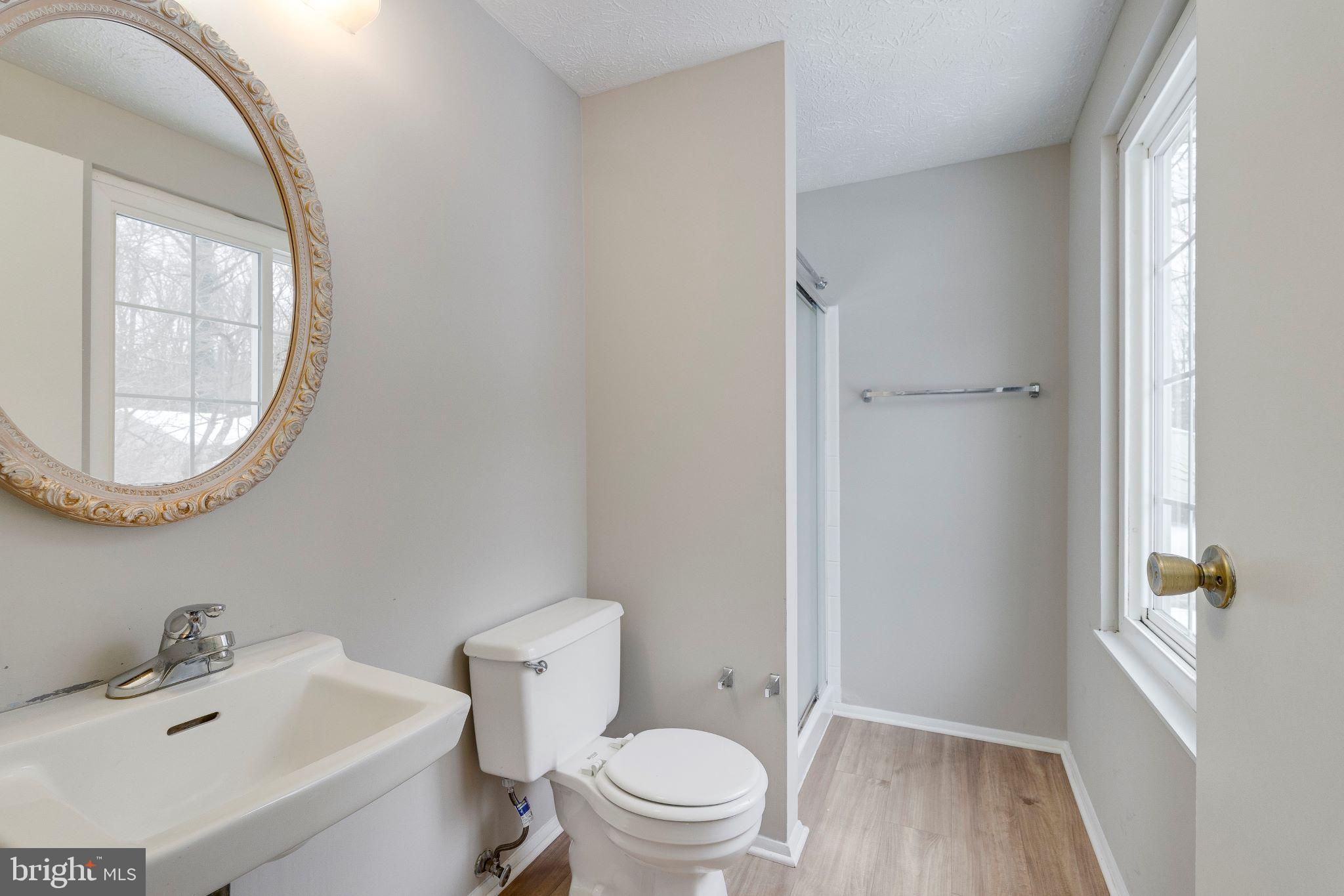 LANDFARE - Residential Lease