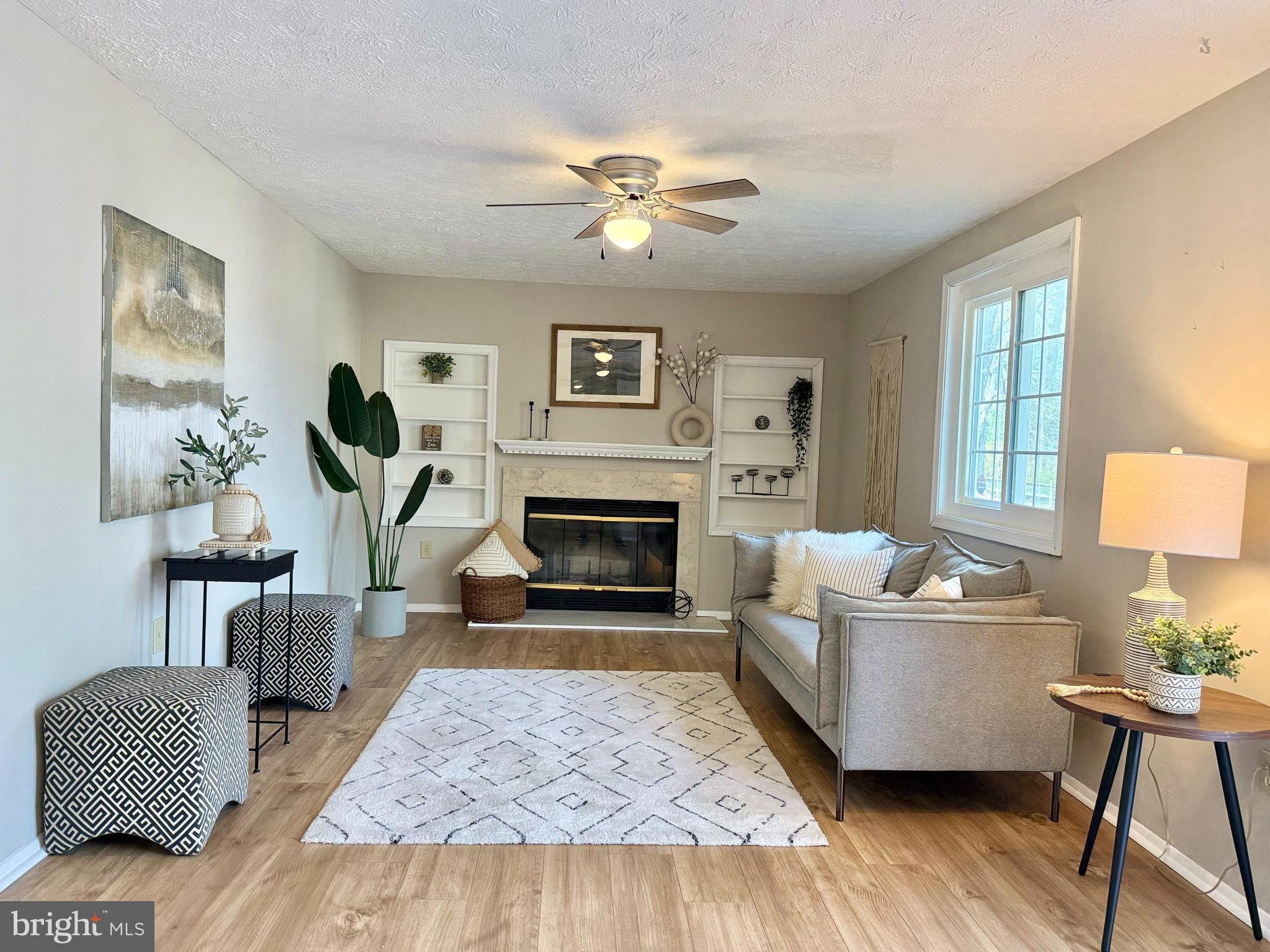 LANDFARE - Residential Lease