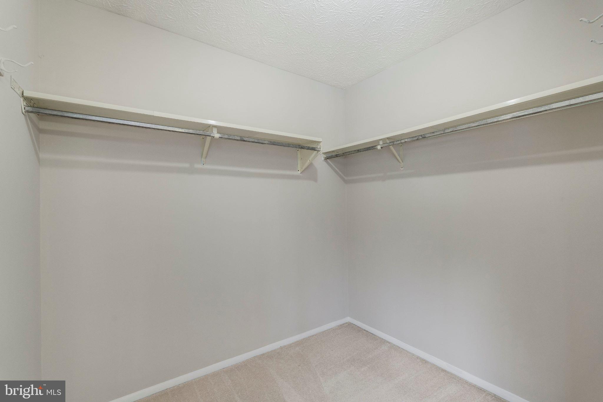 LANDFARE - Residential Lease