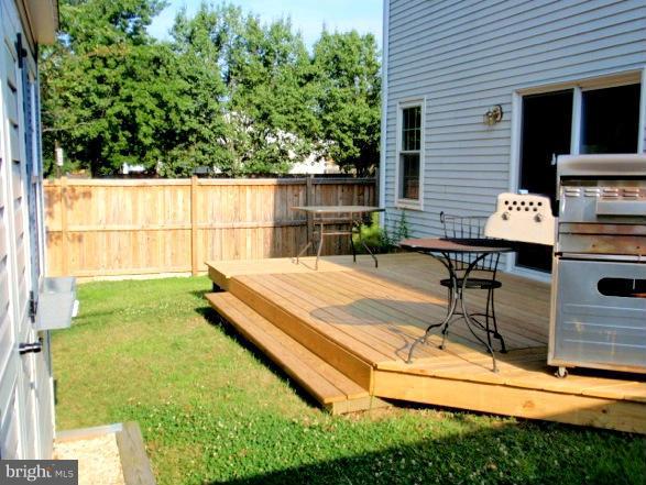 CROFTON VILLAGE - Residential Lease