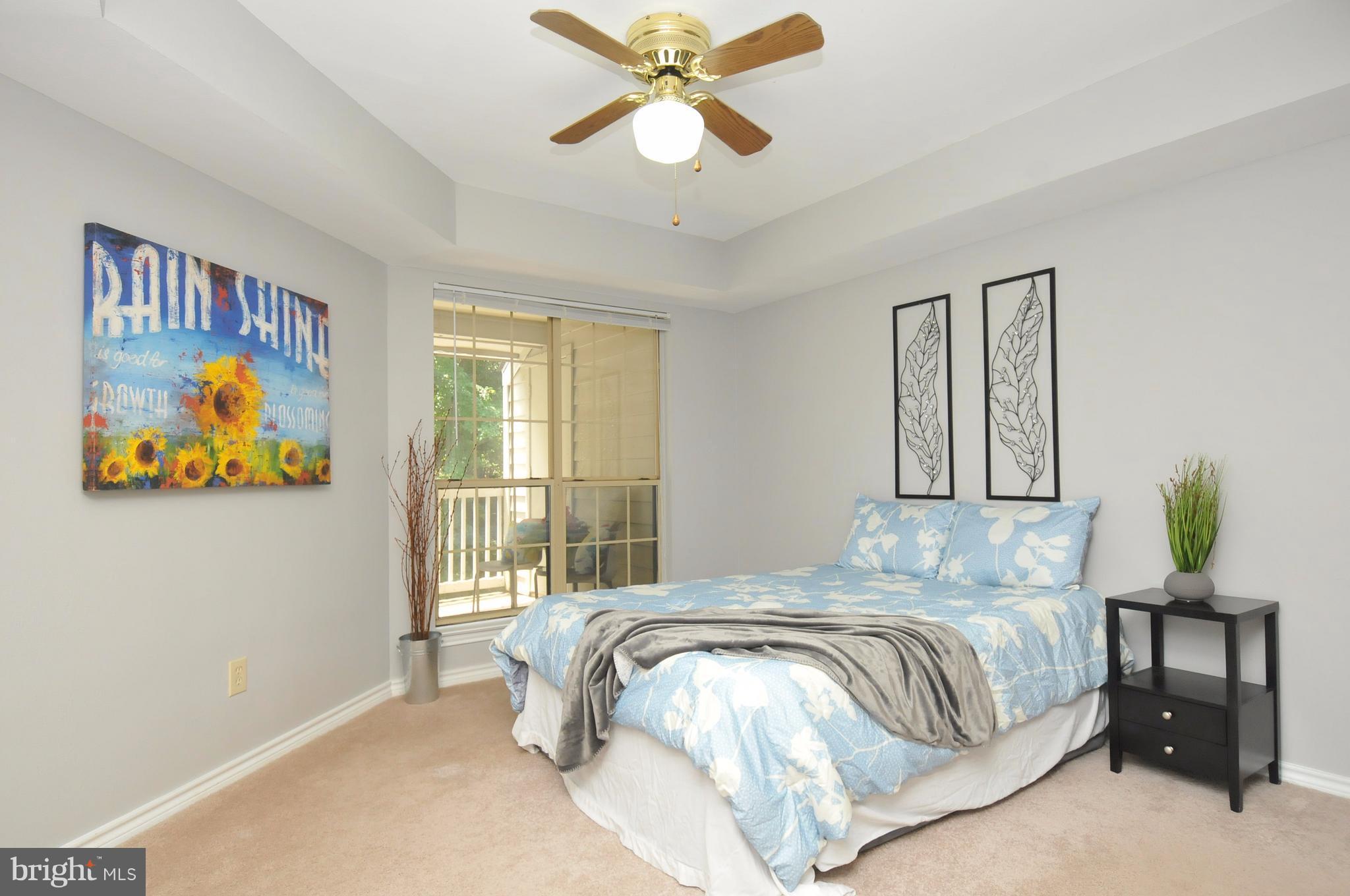 PENDERBROOK SQUARE CONDOMINIUMS - Residential Lease